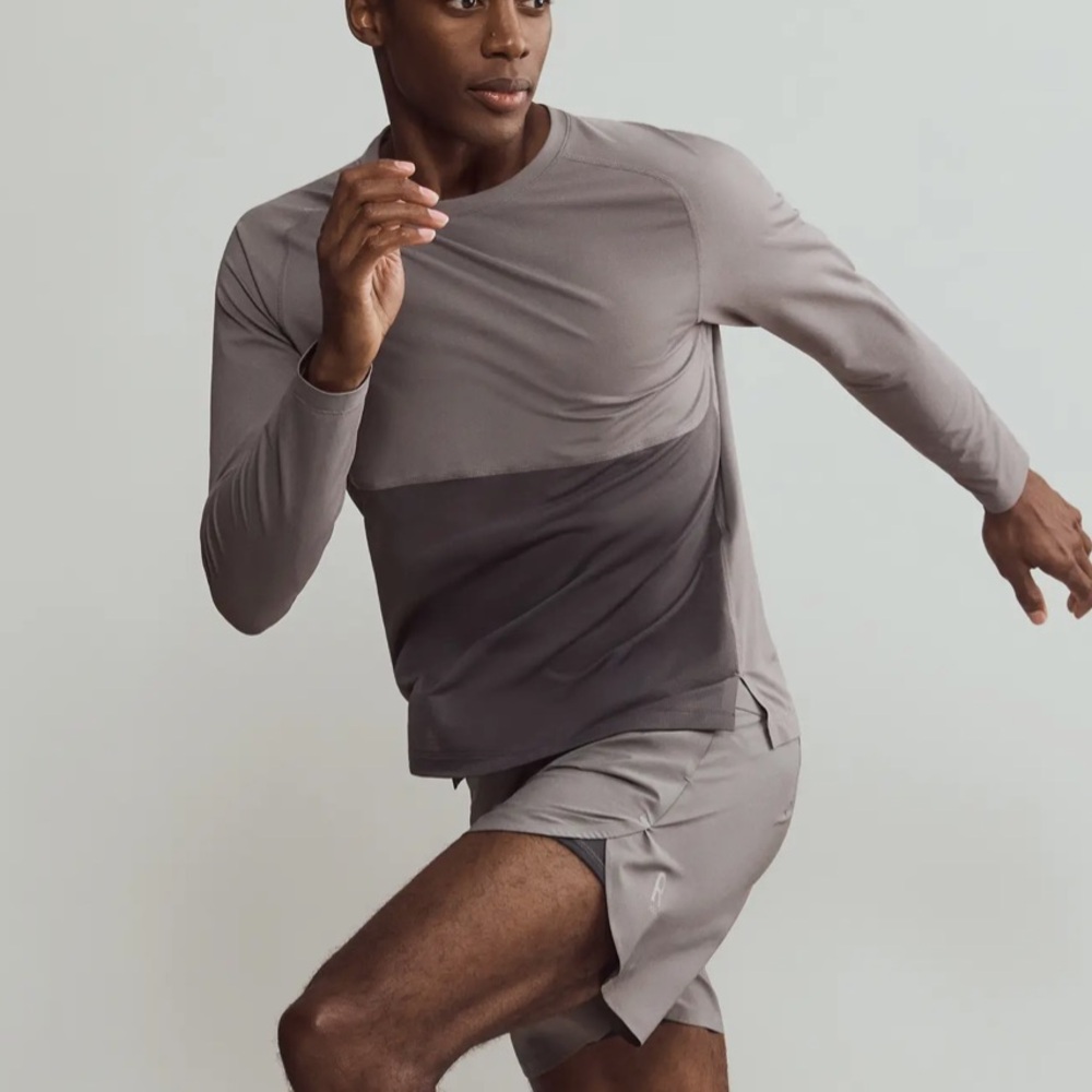 NWT RHONE Extra Mile Long Sleeve Training T-Shirt Size XL Smoke/Asphalt